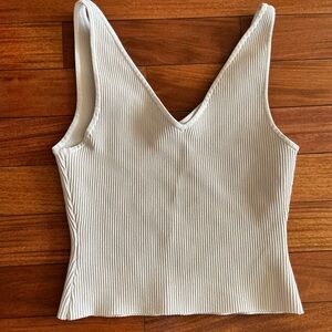 Aritzia Babton Ribbed V Neck